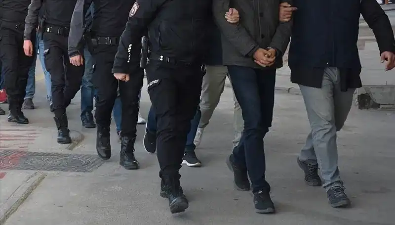 5 İlde FETÖ Operasyonları: 10 Kişi Gözaltında