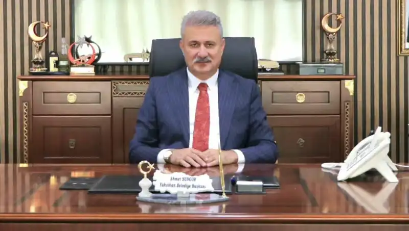 Yahşihan Belediye Başkanı Ahmet Sungur Gözaltına Alındı: AK Parti'den Çarpıcı Açıklama