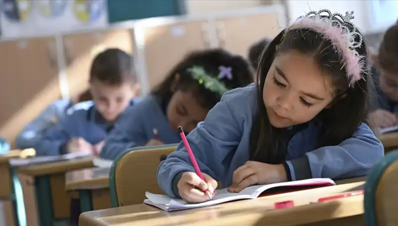 Okullar Ara Tatil Sonrası Hangi Tarihte Açılacak? MEB'in 2024-2025 Takvimi