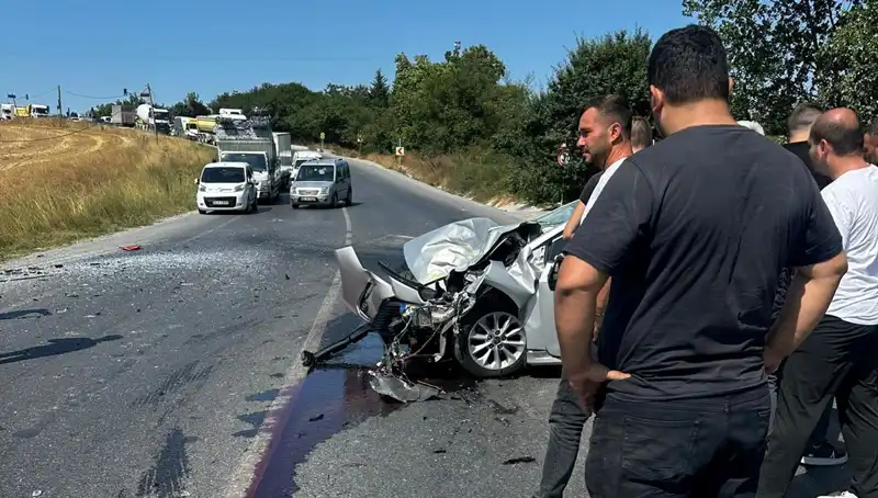İstanbul'da Kalp Krizi Geçiren Sürücü Feci Kazaya Neden Oldu