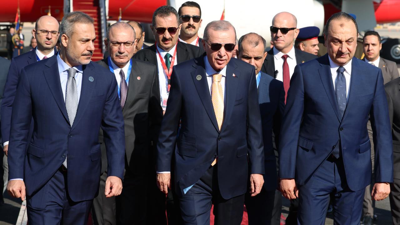 Cumhurbaşkanı Erdoğan Mısır'da Bulundu