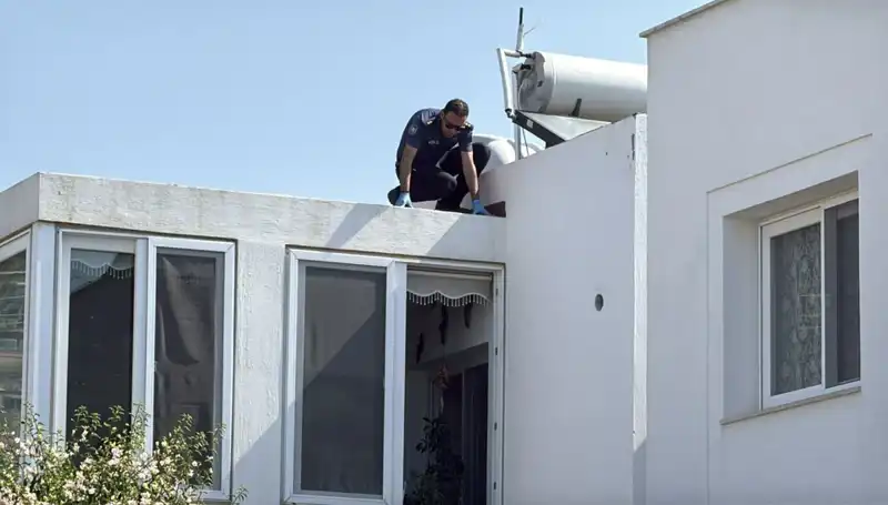Bodrum'daki Trajik Olay: Çatıdan Düşen Emekli Polis Hayatını Kaybetti