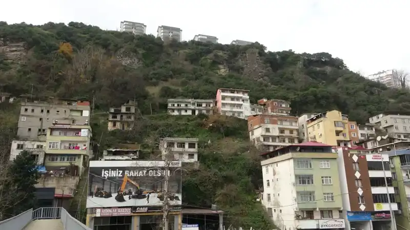 Trabzon’da 17 Yıl Sonra “3 Boyutlu” Çözüm Bekleyen Mahalleye Müjdeli Haber!