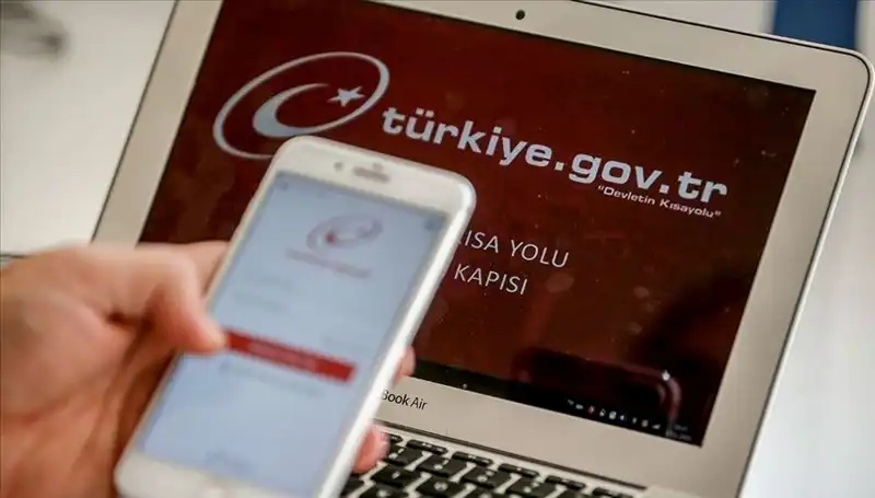 Türkiye'de e-Devlet ile Hızla Gelişen 8 Bin Hizmet: Bakan Kacır Açıklıyor