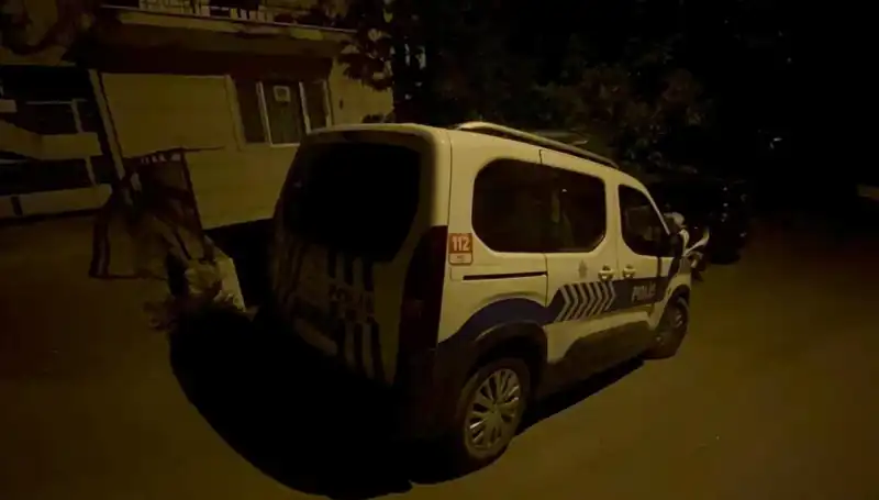 Bursa'da Amca Dehşeti: Yeğenini Erkek Arkadaşına Şoke Eden Bıçaklı Saldırı