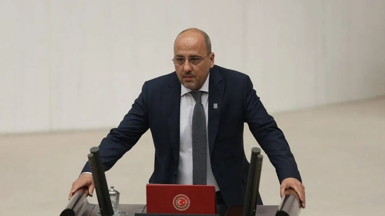 Ahmet Şık: “Kayıt Dışı Çalışanların Yarısı Asgari Ücretin Altında Çalıştırılıyor”