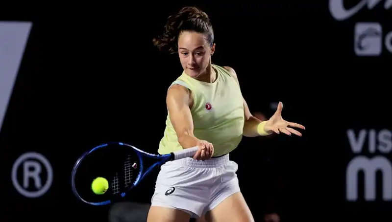 Zeynep Sönmez, Spor Kariyerinde Yeni Bir Rekoru Daha Kırdı!