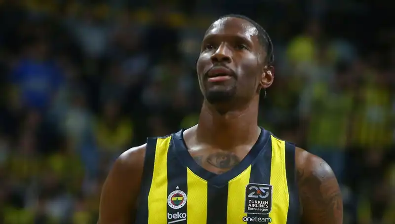 Nigel Hayes-Davis'in Yeni Takımı Açıklandı: Taraftarlar Ne Düşünüyor?