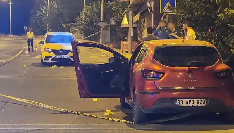 Şok Edici Olay: İki Araçta Silahlı Çatışma, 2 Ölü 5 Yaralı
